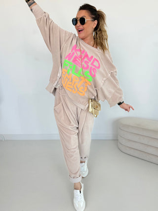 Sweater Grau mit coolem Print