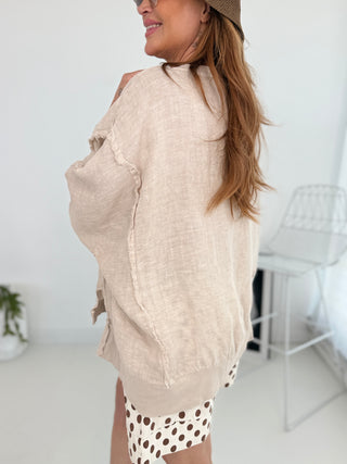 Leinenshirt in Beige mit Ziernähte, seitliche Schlitze am Saum
