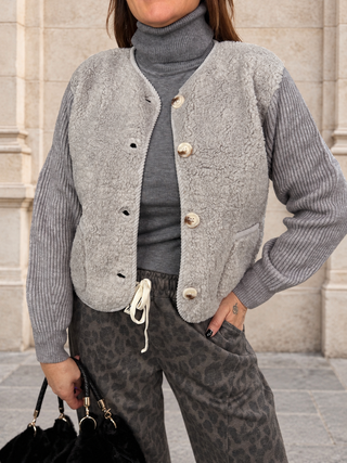 Teddy Strickjacke in Grau für Damen in Einheitsgröße 36-42 - Levelone GmbH & Co. KG
